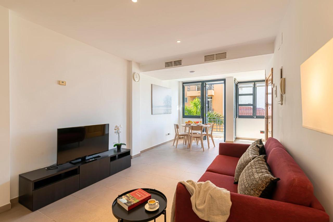 Luxury Holidays Suites, Playa De Los Cristianos Los Cristianos  Luaran gambar