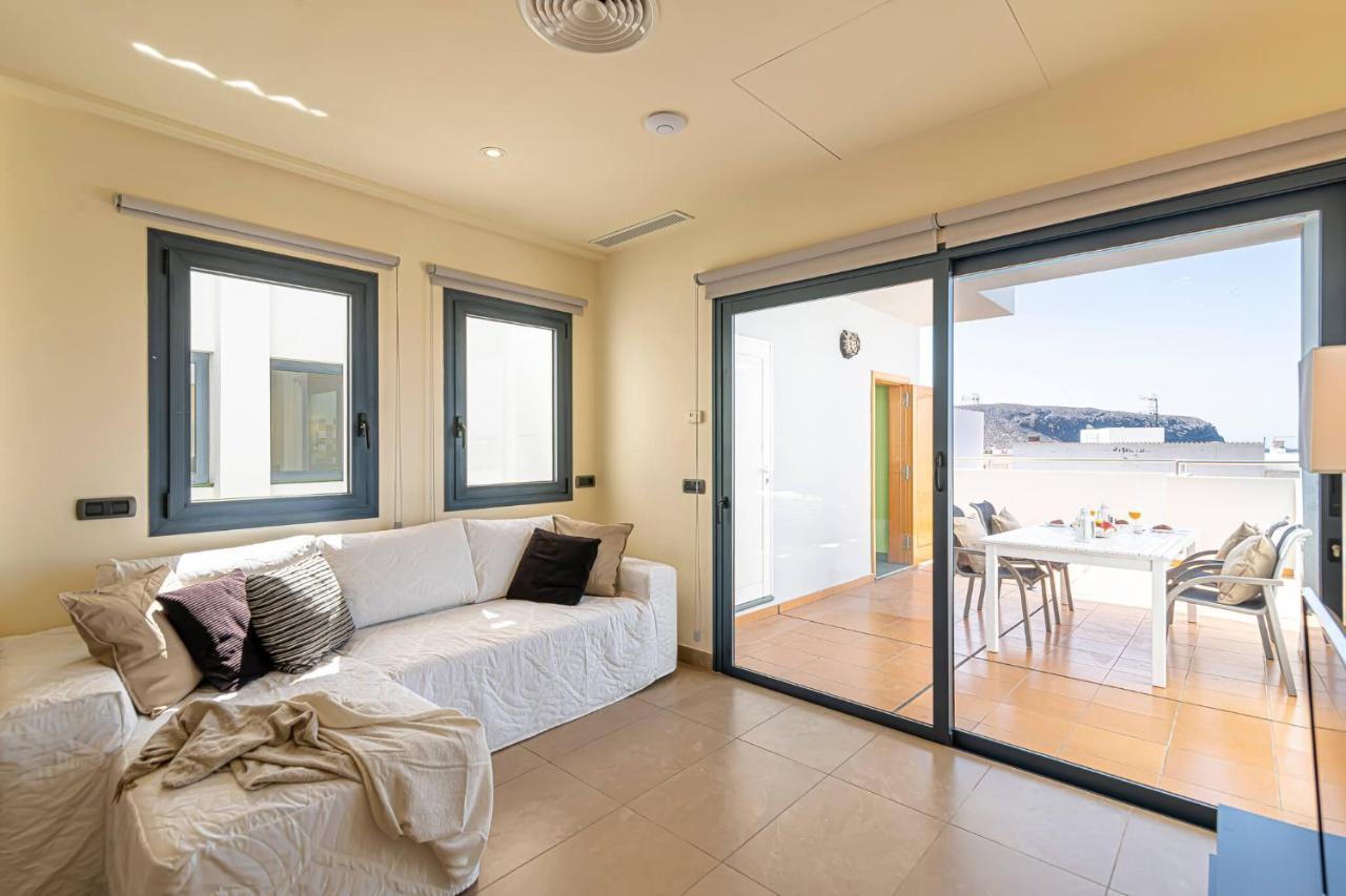 Luxury Holidays Suites, Playa De Los Cristianos Los Cristianos  Luaran gambar